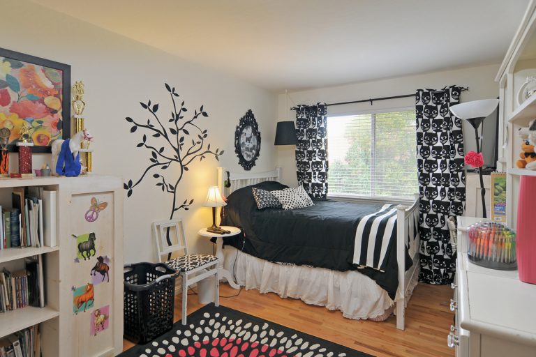 702_1478810239_1575824