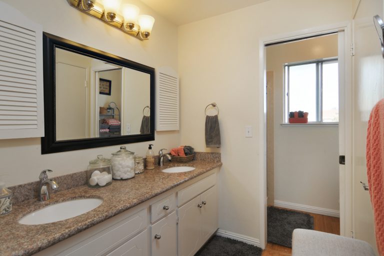 702_1478810239_1719695-1