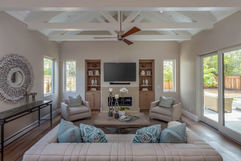 737_1491496995_1813092