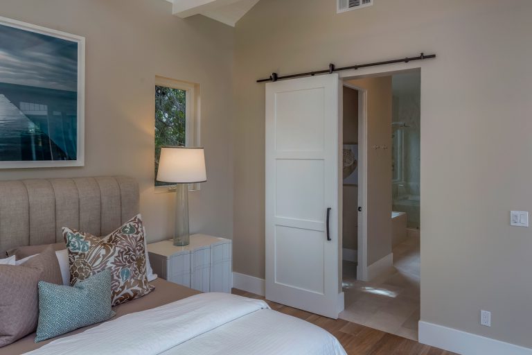 737_1491496995_1908436