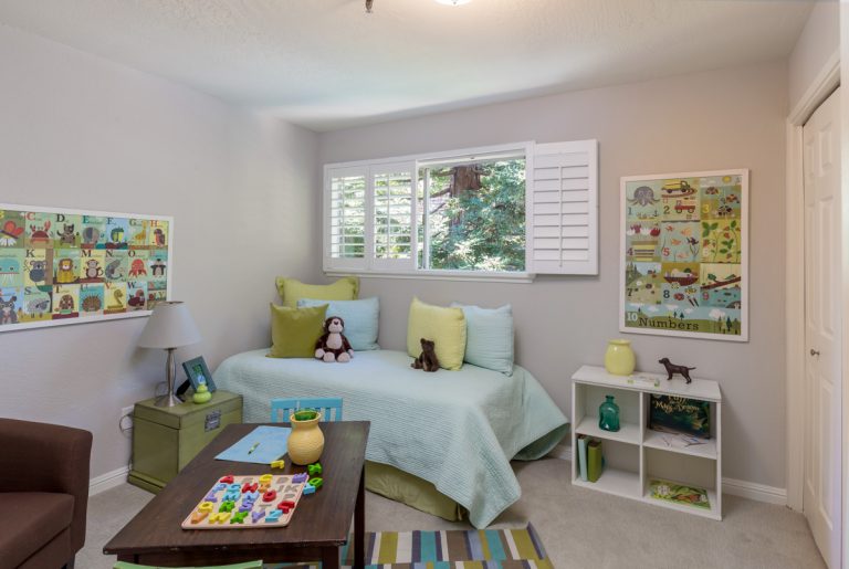 748_1493850747_1940175