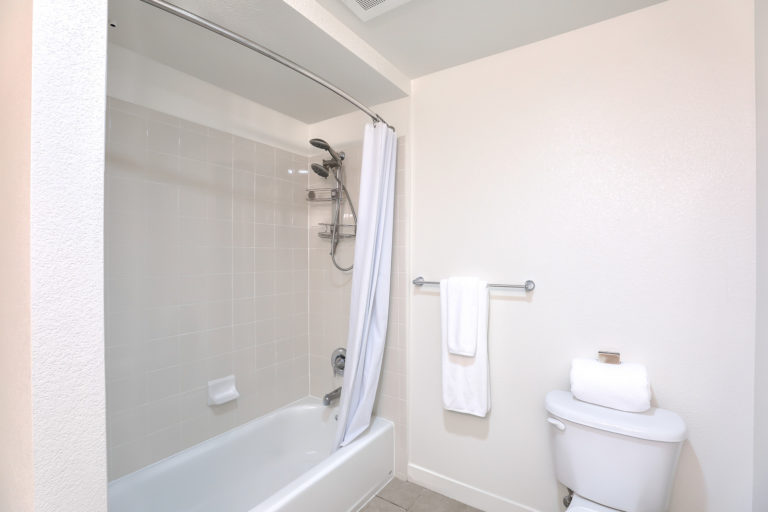 20_f8_88_Bush_St_Unit_4111_08132018_0019_mls