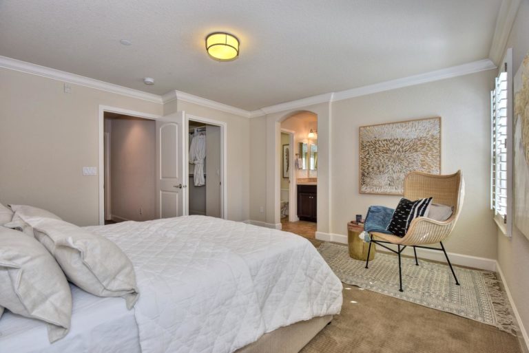 226 Hockney Avenue Mountain-large-015-5-Master Bedroom View-1498x1000-72dpi