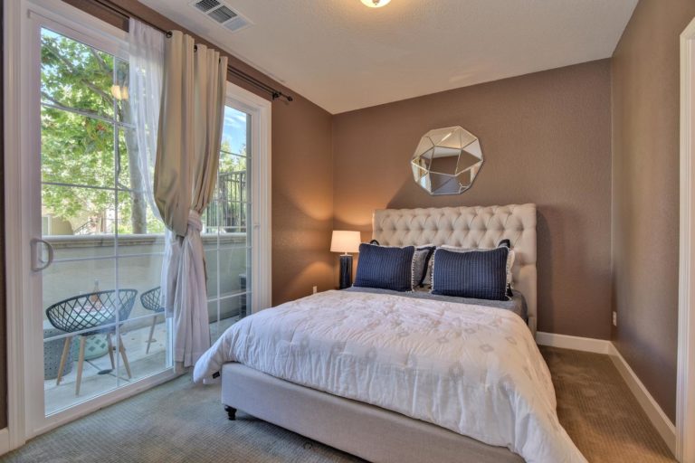 226 Hockney Avenue Mountain-large-018-18-Bedroom Two-1500x1000-72dpi