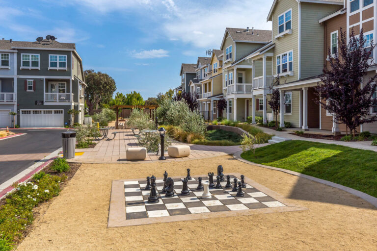 Radius Common Area (3)