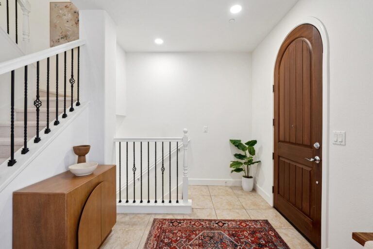 005-62-cuesta-drive.87547.p2k.010