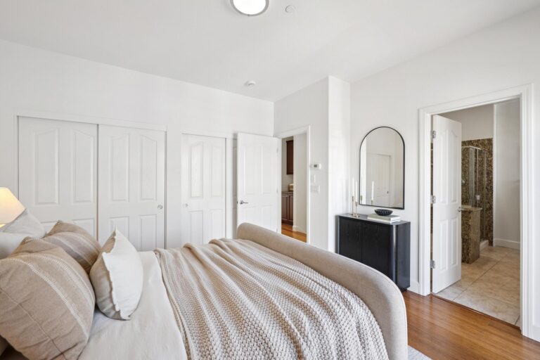 019-62-cuesta-drive.87547.p2k.027