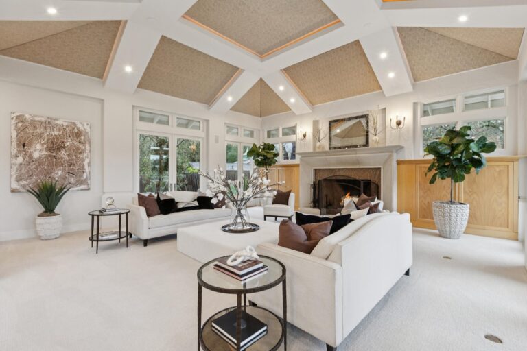 022-24292-elise-court.87479.pok.022_altered.a