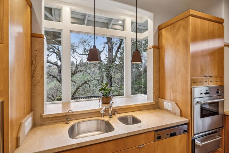 041-24292-elise-court.87479.ppu.007