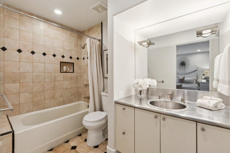 094-24292-elise-court.87479.pok.138