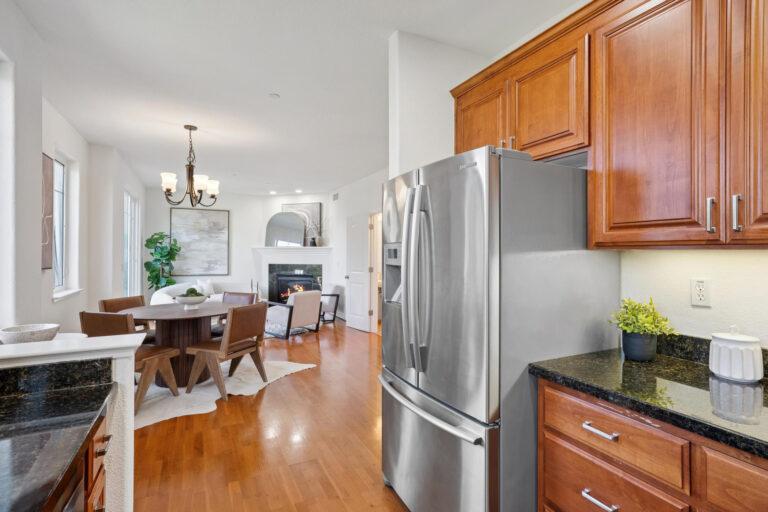 011-239-granada-park-circle.88016.p3k.019_altered.a