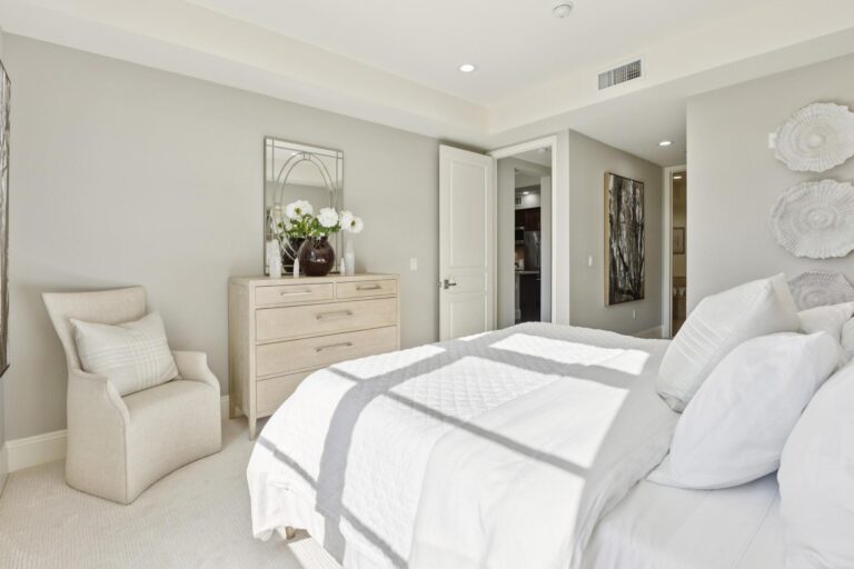 021-100-1st-street-307.87513.p2k.032