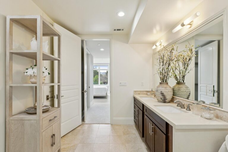 024-100-1st-street-307.87513.p2k.042