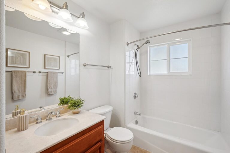 024-239-granada-park-circle.88016.p3k.035.a