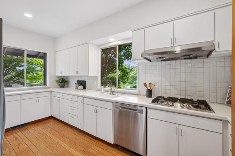 010-25845-springhill-drive.88019.p3k.023