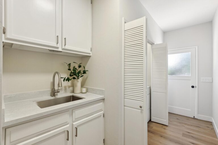 026-755-santa-rita-avenue.89208.p3k-2.088