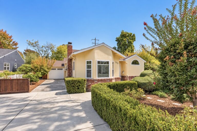 Sunny Suburban Home Listing (1)