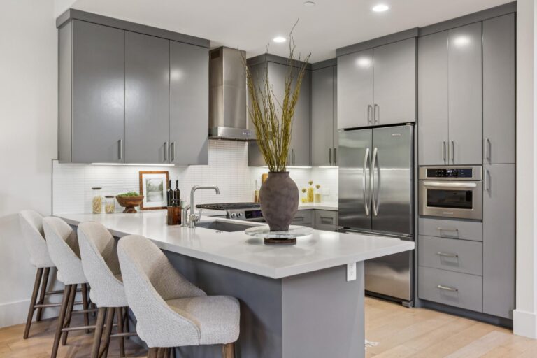009-320-bryant-street.95325.p3k