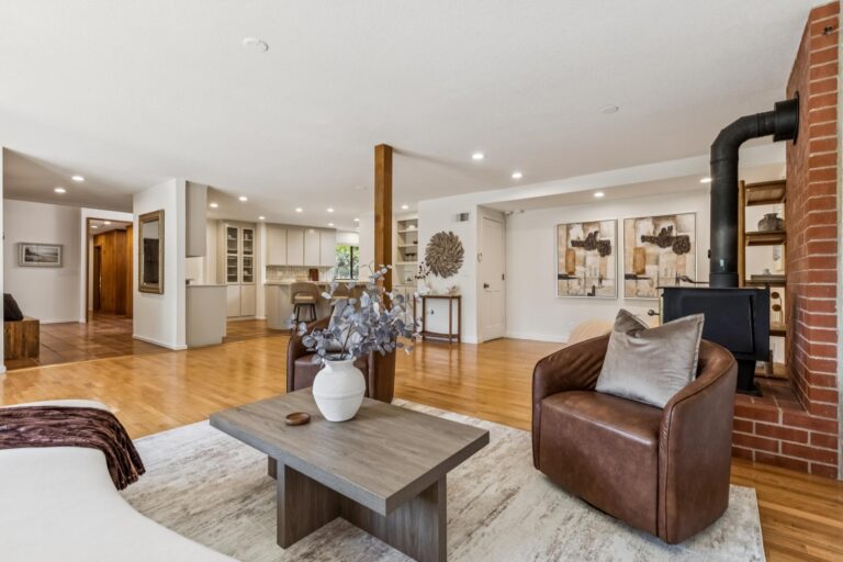 012-13390-lennox-way.94224.p4k
