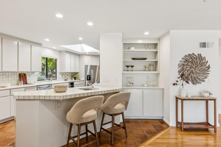 013-13390-lennox-way.94224.p4k