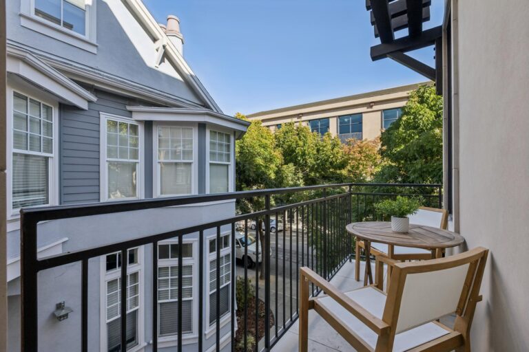 019-320-bryant-street.95325.p3k