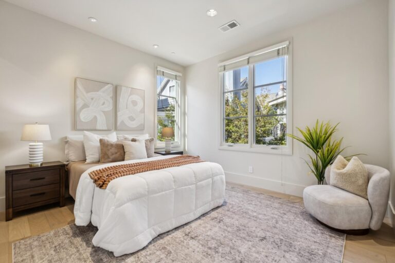 020-320-bryant-street.95325.p3k
